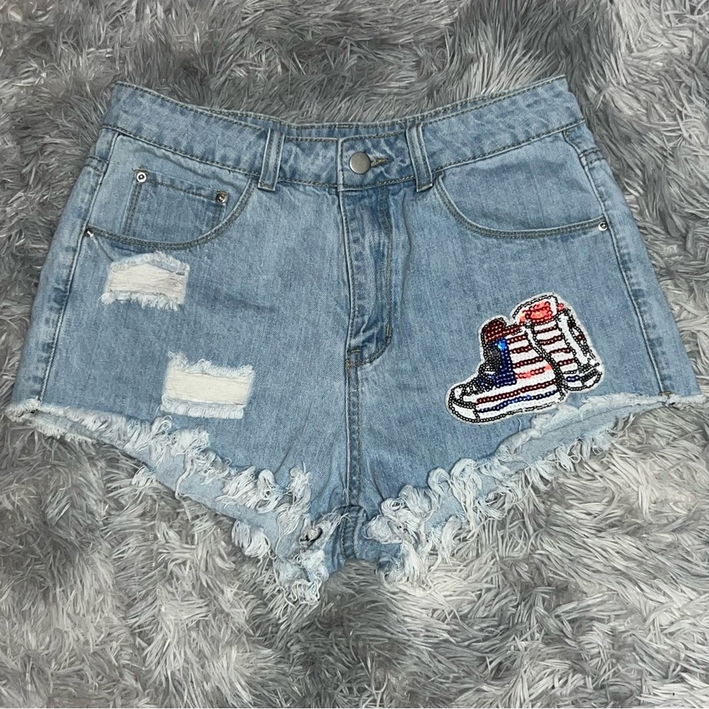 SHEIN Midrise Shorts